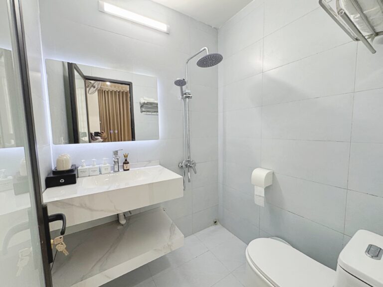 raw-private-room-tour-hostel-ha-giang