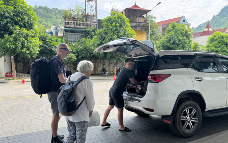 car private tour Ha Giang loop